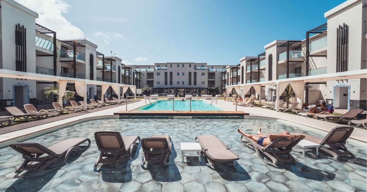Halos Casa Resort con piscina a Capo Verde